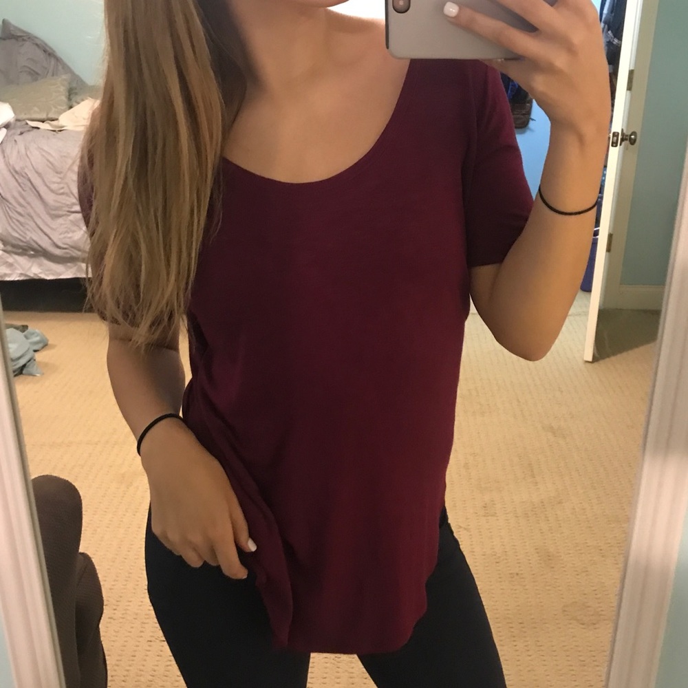 Old Navy T shirt